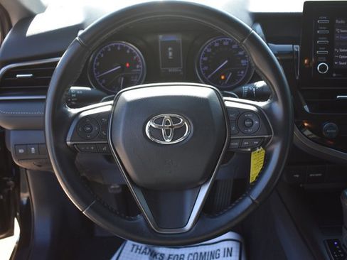 Used 2021 Toyota Camry SE image 18