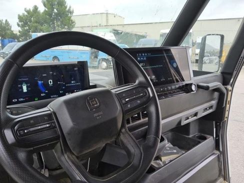 Used 2024 Chevrolet Brightdrop 600 w/ Commercial Equipment Package AWD/4WD image 4