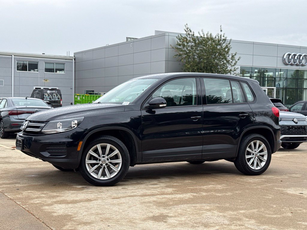 Used 2017 Volkswagen Tiguan S FWD image 6