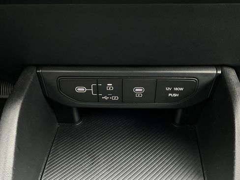 Used 2025 Kia K4 LXS image 26