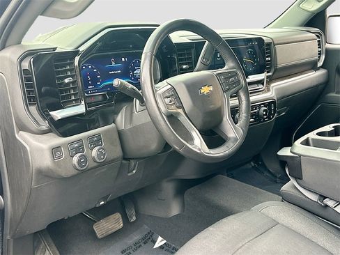 Used 2022 Chevrolet Silverado 1500 LT image 9