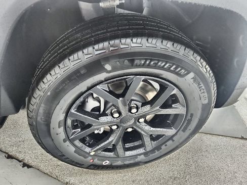 New 2026 Jeep Grand Cherokee Altitude AWD/4WD image 32