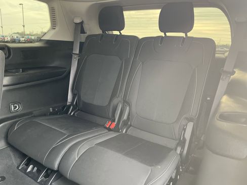 Used 2023 Jeep Grand Cherokee L Laredo image 37