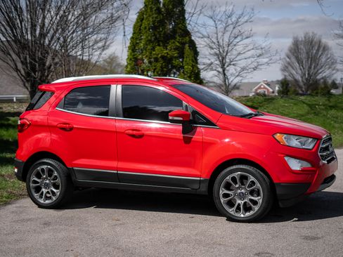 Used 2019 Ford EcoSport Titanium image 4