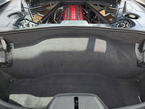 Used 2021 Chevrolet Corvette Stingray Preferred Cpe w/ Z51 Performance Package RWD image 32