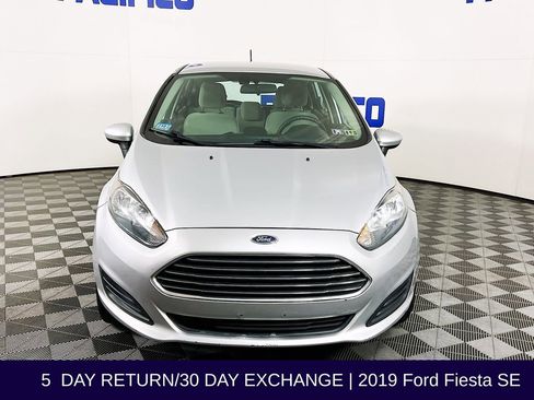 Used 2019 Ford Fiesta SE image 3