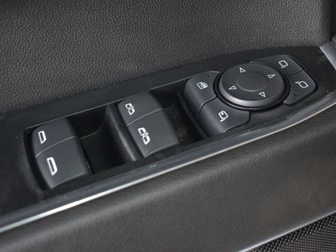 Used 2024 Chevrolet Silverado 1500 LTZ w/ LTZ Premium Package image 13