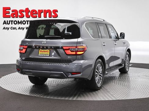 Used 2024 Nissan Armada SL w/ Captain's Chairs Package AWD/4WD image 5
