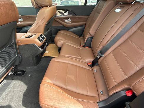 New 2026 Mercedes-Benz GLS 580 4MATIC image 26