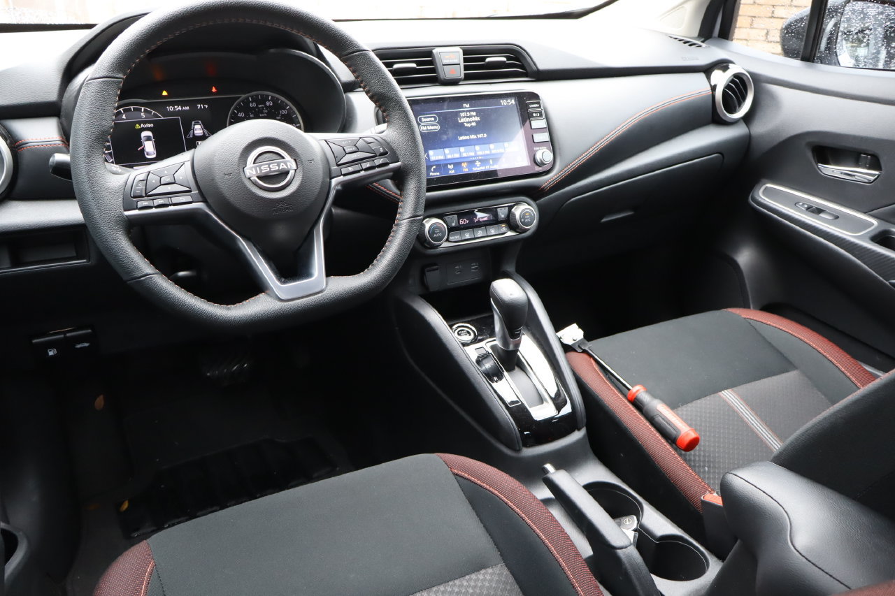Used 2024 Nissan Versa SR w/ Trunk Package FWD image 4