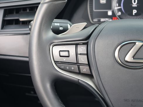 Certified 2023 Lexus ES 350 w/ Premium Package image 17