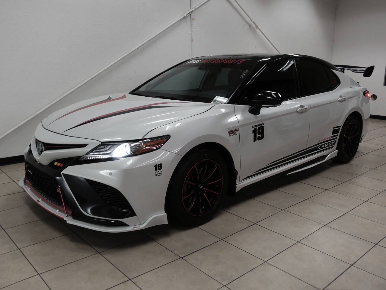 Used 2019 Toyota Camry XSE w/ Driver Assist Package FWD image 34
