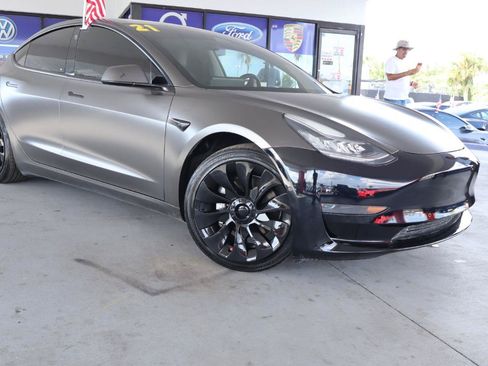 Used 2021 Tesla Model 3 RWD image 3