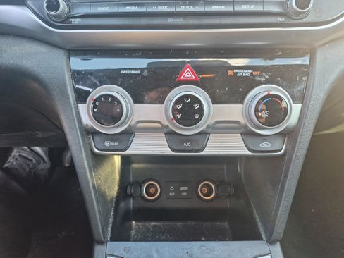 Used 2019 Hyundai Elantra SE w/ Cargo Package FWD image 24