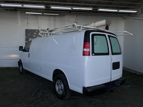 Used 2018 Chevrolet Express 2500 Extended w/ Communications Package image 3