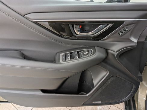 Used 2023 Subaru Outback Touring image 15