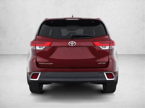 Used 2019 Toyota Highlander Limited FWD image 6