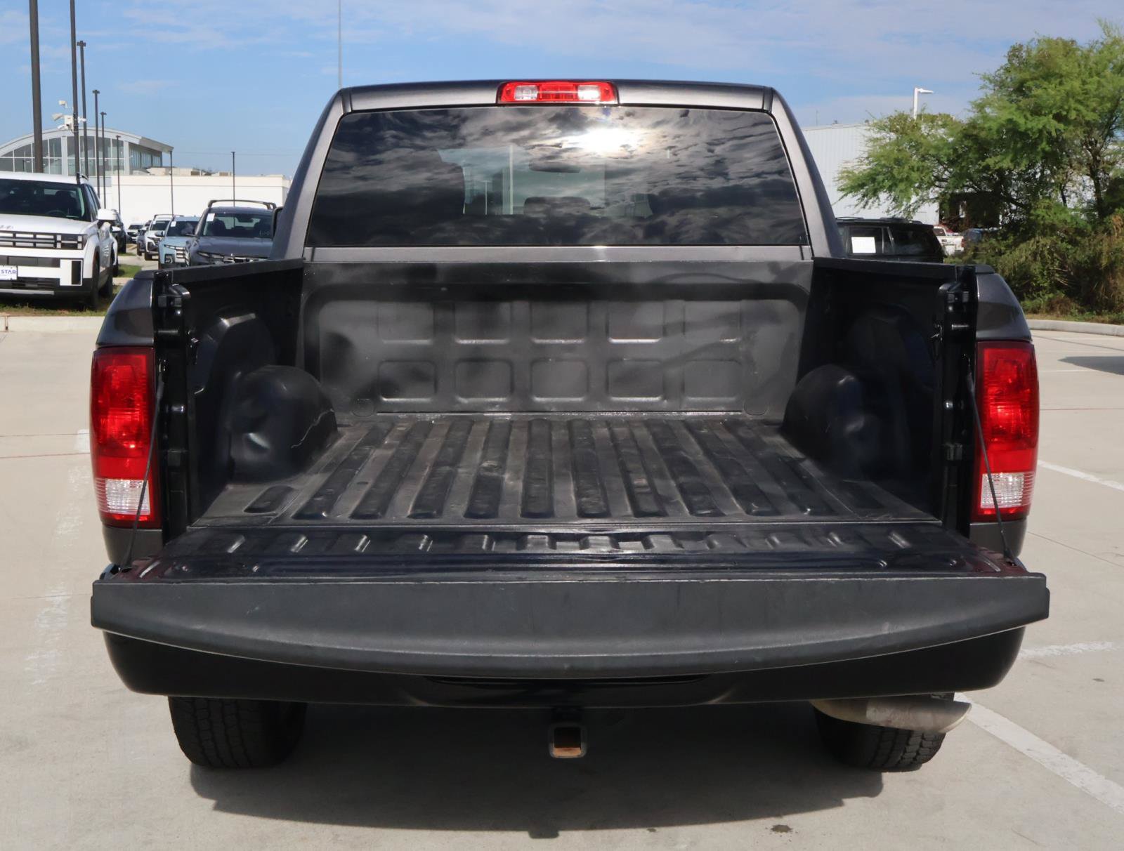 Used 2022 RAM 1500 Tradesman w/ Tradesman SXT Package AWD/4WD image 9