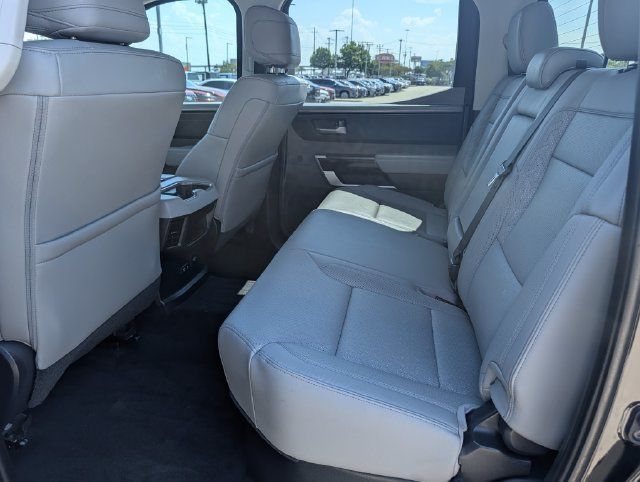 Used 2024 Toyota Tundra Limited AWD/4WD image 29