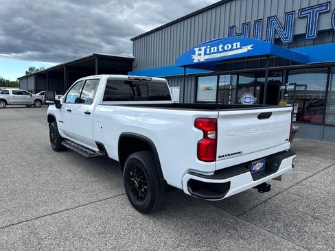 Used 2021 Chevrolet Silverado 3500 LTZ w/ LTZ Plus Package AWD/4WD image 3