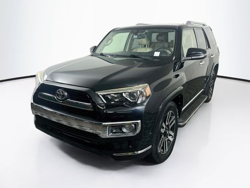 Used 2015 Toyota 4Runner Limited RWD image 3