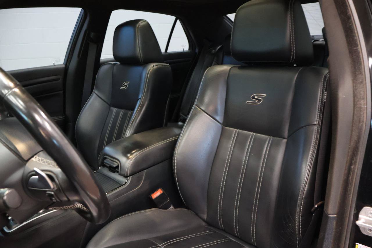 Used 2015 Chrysler 300 S w/ 300S Premium Group AWD/4WD image 11