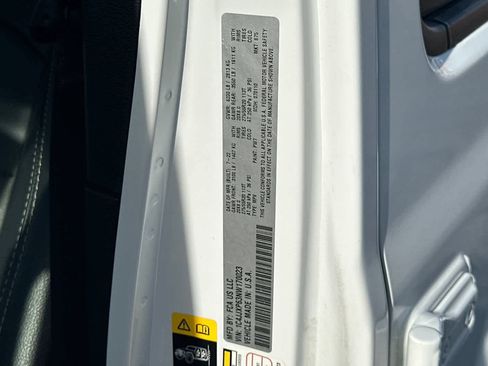 Used 2022 Jeep Wrangler Unlimited Sahara AWD/4WD image 30