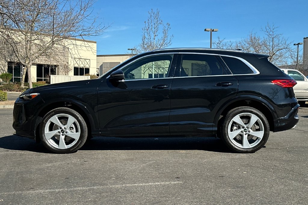 Used 2025 Audi Q5 Premium Plus w/ Premium Plus AWD/4WD image 10