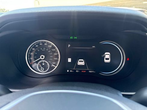 Used 2026 Genesis G70 2.5T RWD image 21
