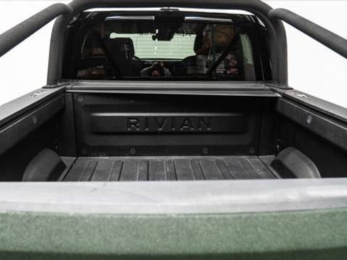 Used 2022 Rivian R1T Adventure image 14
