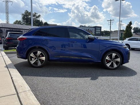 New 2026 Audi SQ5 Prestige AWD/4WD image 6
