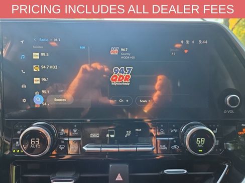 Used 2023 Toyota Highlander Platinum AWD/4WD image 18