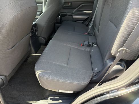Certified 2025 Toyota 4Runner SR5 AWD/4WD image 32