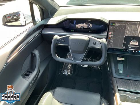 Used 2022 Tesla Model X image 37
