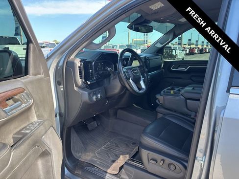 Used 2023 GMC Sierra 1500 SLT AWD/4WD image 5