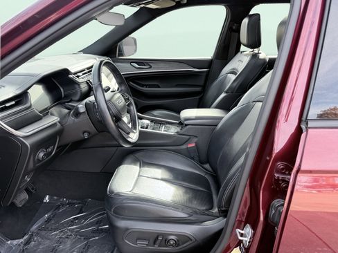 Used 2021 Jeep Grand Cherokee L Overland w/ Trailer Tow Package image 12