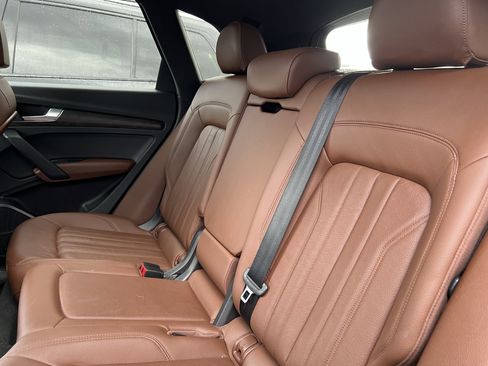 Used 2018 Audi Q5 2.0T Premium Plus w/ Premium Plus Package image 34