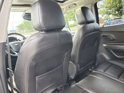 Used 2015 Chevrolet Trax LTZ AWD/4WD image 29