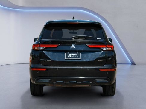 Used 2024 Mitsubishi Outlander SE Black Edition AWD/4WD image 6