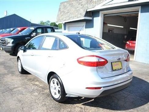 Used 2016 Ford Fiesta SE FWD image 8