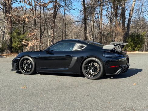 Used 2025 Porsche 718 Cayman GT4 RS image 7