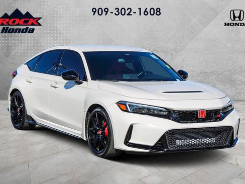 Used 2023 Honda Civic Type R image 3