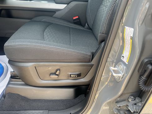 New 2026 RAM 3500 Big Horn AWD/4WD image 20