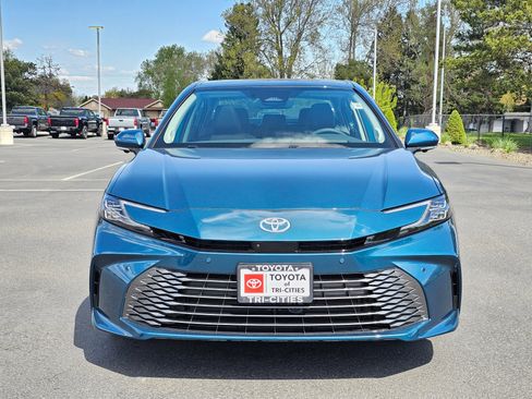 New 2026 Toyota Camry XLE AWD/4WD image 7