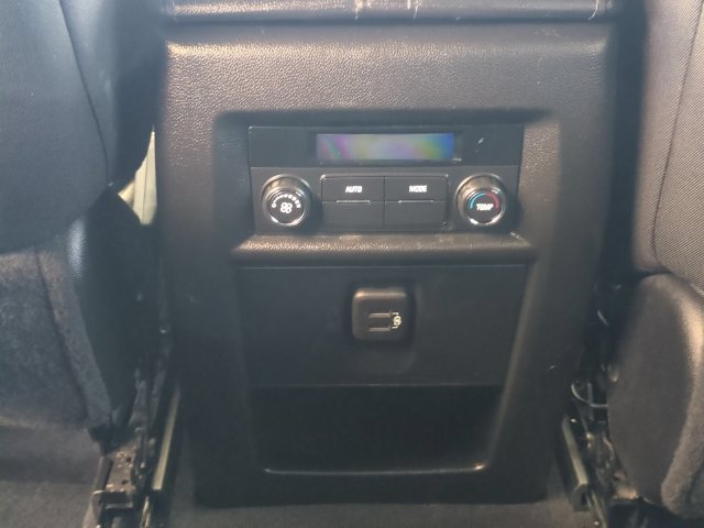 Used 2023 Chevrolet Traverse LT w/ LPO, Cargo Package FWD image 29