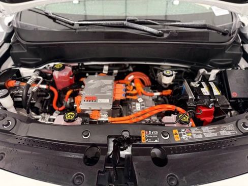 Used 2023 Chevrolet Bolt EUV LT w/ Driver Confidence Package image 8