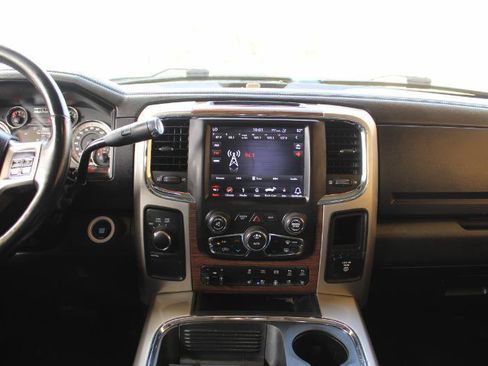 Used 2018 RAM 2500 Laramie w/ Convenience Group AWD/4WD image 35