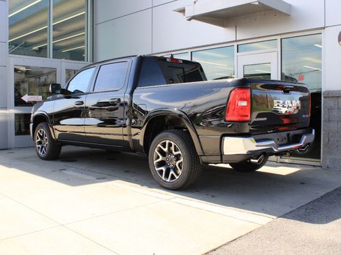 New 2026 RAM 1500 Laramie AWD/4WD image 6