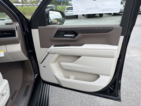 New 2026 GMC Yukon Denali image 18