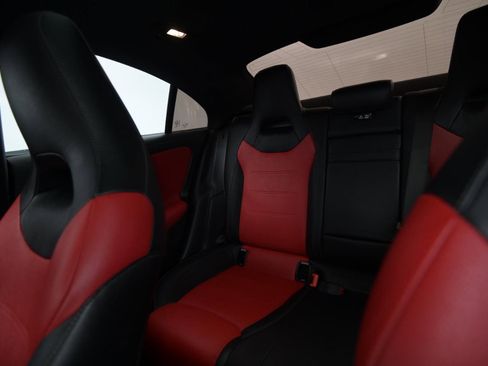 Used 2022 Mercedes-Benz CLA 250 4MATIC image 41